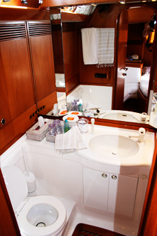 Luxury Sailing Charter - KIA ORA III Cabins